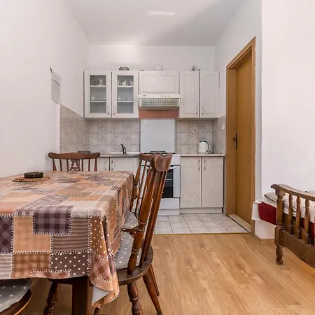 Appartement Biljana Gradac (Split-Dalmatia)